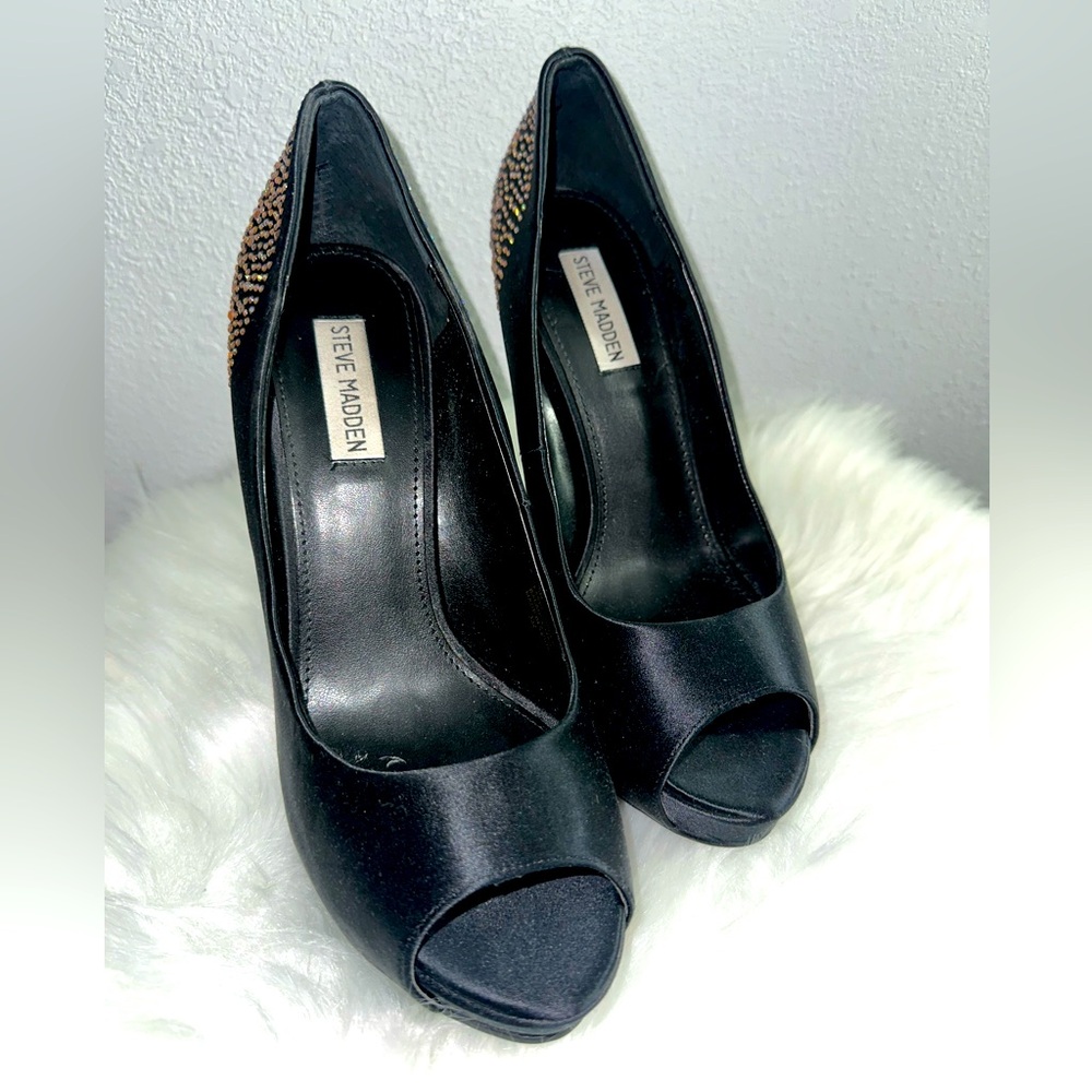 Perfect holiday heels!